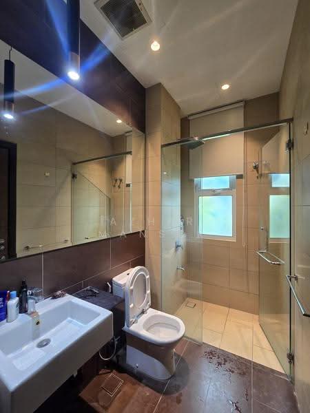 Bungalow House for Sale in Denai Alam (Shah Alam) - Azhar Mansor - Bathroom at Ground Floor - PropertyGuru.com.my