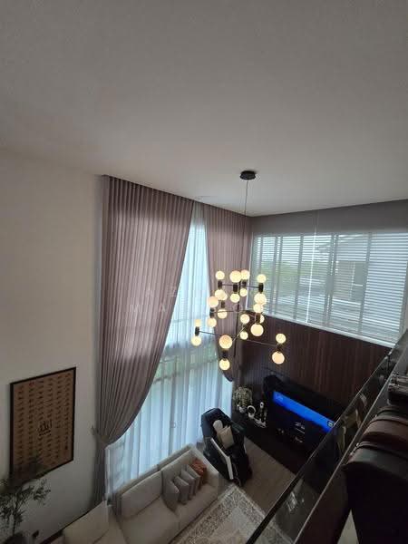 Bungalow House for Sale in Denai Alam (Shah Alam) - Azhar Mansor - Double volume ceiling - PropertyGuru.com.my