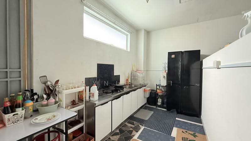 3-storey Terraced House for Sale in Bandar Teknologi Kajang (Kajang) - Dlynie Ooi - Kitchen - PropertyGuru.com.my