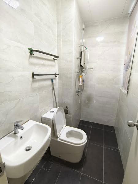 Tanah Komersial untuk Dijual di Johor Bahru (Johor) - John Lee - Bathroom - PropertyGuru.com.my