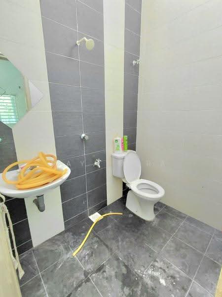 Terraced House for Sale in Gopeng Industrial Park (Gopeng) - Maya Myra - Bathroom - PropertyGuru.com.my