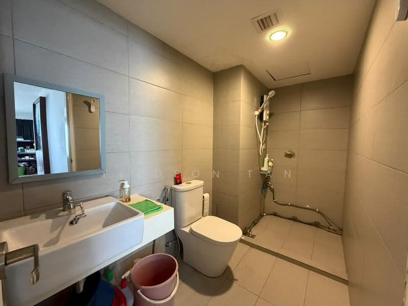 Kediaman Servis untuk Dijual di EkoCheras Service Residences - Leedeon Tan - Bathroom - PropertyGuru.com.my