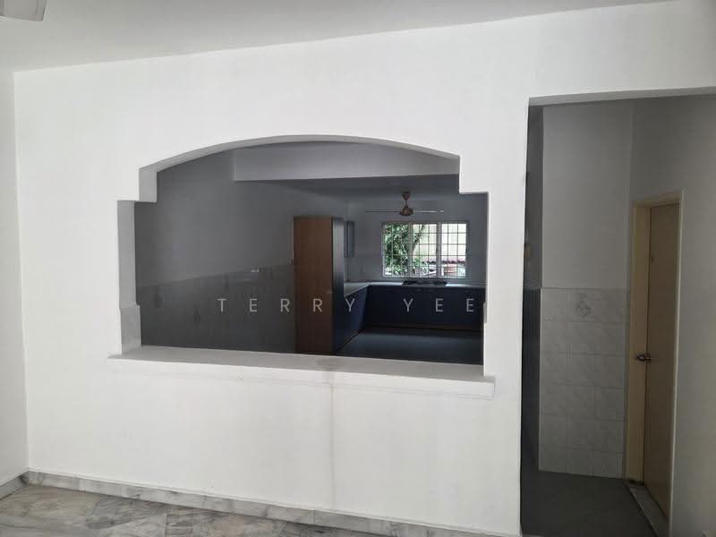 Rumah Teres 2-Tingkat untuk Disewa di Subang Jaya (Selangor) - Terry Yee - Kitchen - PropertyGuru.com.my