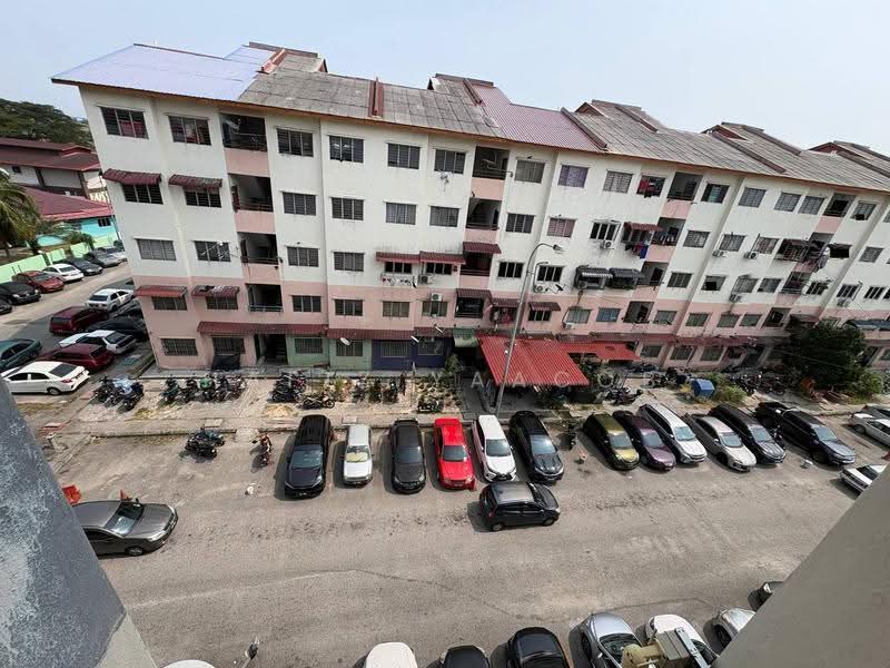 Flat for Sale at Taman Pendamar Indah 2 - Hafiz Yaacob - Exterior - PropertyGuru.com.my