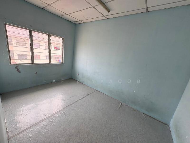 Flat for Sale at Taman Pendamar Indah 2 - Hafiz Yaacob - Interior - PropertyGuru.com.my
