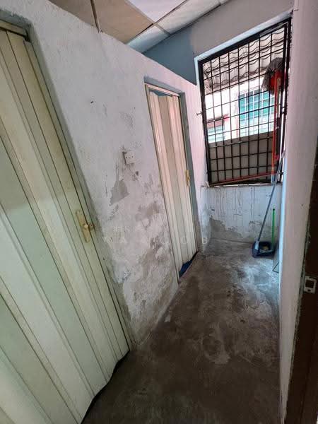 Flat for Sale at Taman Pendamar Indah 2 - Hafiz Yaacob - Interior - PropertyGuru.com.my