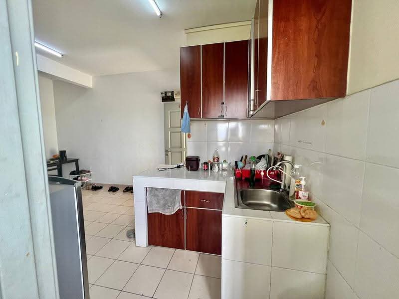 Pangsapuri untuk Dijual di Seri Atria Apartment - Luqman Zamri - Kitchen - PropertyGuru.com.my