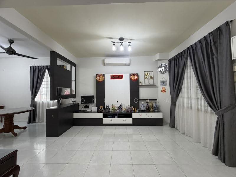 2-storey Terraced House for Sale in Taman Merdeka (Melaka) - Yvonne Chia - Living Room - PropertyGuru.com.my