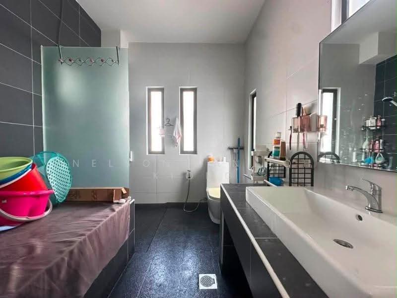 Banglo Pautan untuk Dijual di Bukit Indah (Iskandar Puteri (Nusajaya)) - Nelson Tan Poh Kiong - Bathroom - PropertyGuru.com.my