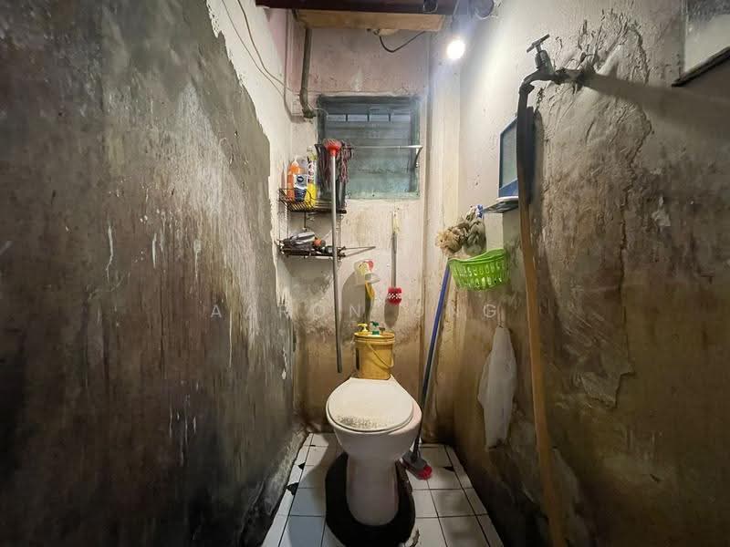 Rumah Flat untuk Dijual di Bandar Teknologi Kajang Flat - Aaron Ong - Bathroom - PropertyGuru.com.my