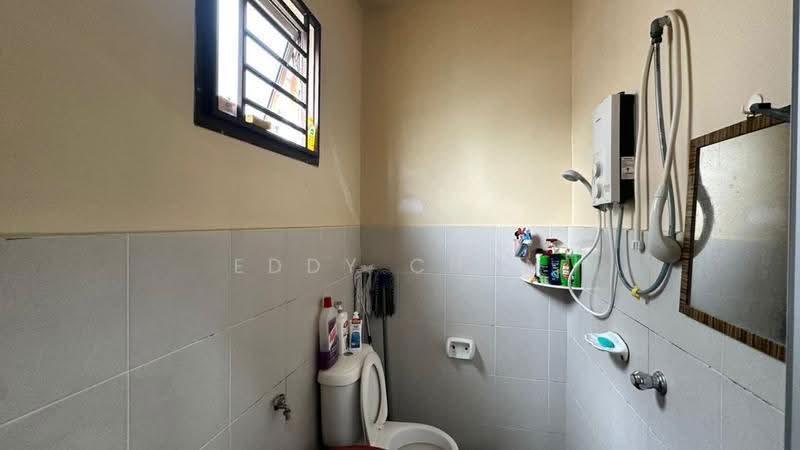 2-storey Terraced House for Sale in Senai (Johor) - Eddy Chan - Bathroom - PropertyGuru.com.my