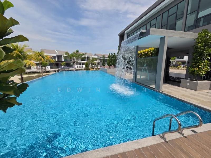 2-storey Terraced House for Sale in Seberang Perai (Penang) - Edwin Chin - Swimming Pool - PropertyGuru.com.my