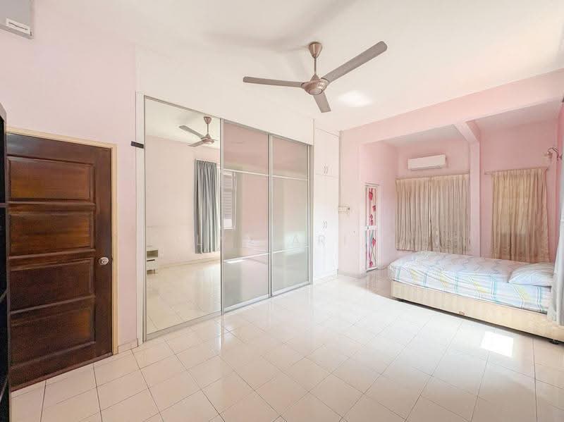 Semi-Detached House for Sale in Shah Alam (Selangor) - BILYA ARIFF - PropertyGuru.com.my