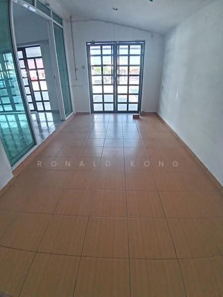 Komersial Berkembar untuk Disewa di Taman Canning (Ipoh) - Ronald Kong - Entrance - PropertyGuru.com.my