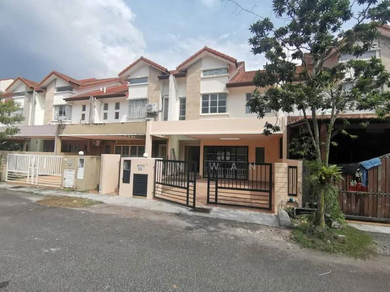 Rumah Teres 2-Tingkat untuk Disewa di Taman Tasik Prima (Puchong) - Tron Wan - Exterior - PropertyGuru.com.my