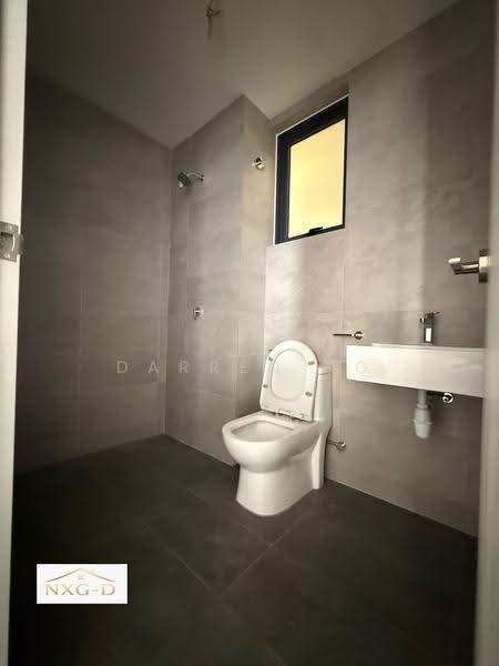 Service Residence for Sale at SUNSURIA FORUM SERVICED APARTMENT - Darren Ng - Bathroom - PropertyGuru.com.my