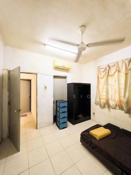 Condominium for Sale at Platinum Lake PV 10 - Yanny Siow - Bedroom - PropertyGuru.com.my