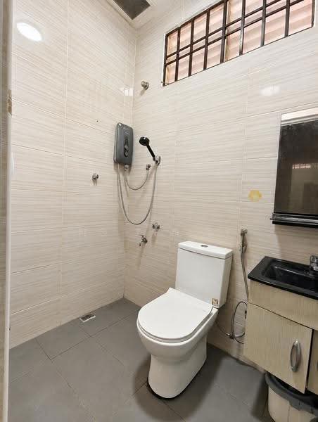 1-storey Terraced House for Sale in Bandar Putra Kulai (Kulai) - NG ZEN XI - Bathroom - PropertyGuru.com.my