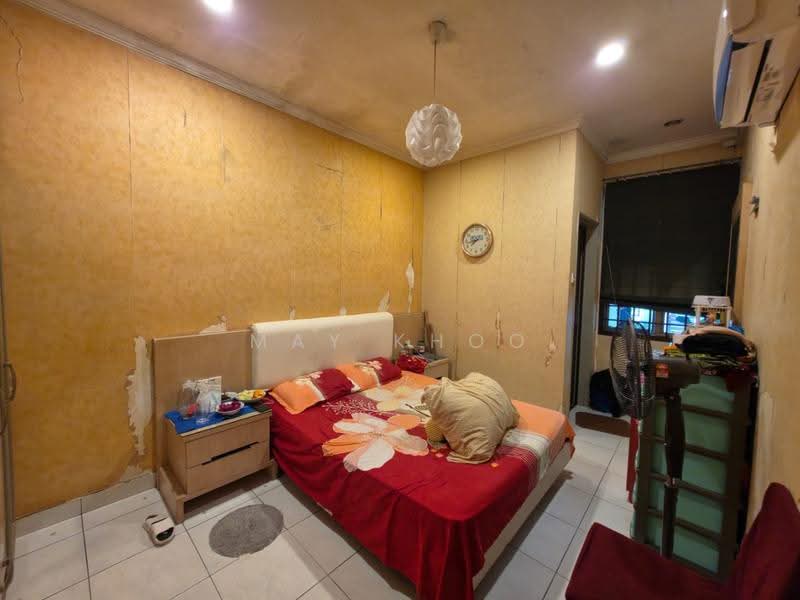 Rumah Teres 1-Tingkat untuk Dijual di Taman Molek (Johor Bahru) - May Khoo - Bedroom - PropertyGuru.com.my