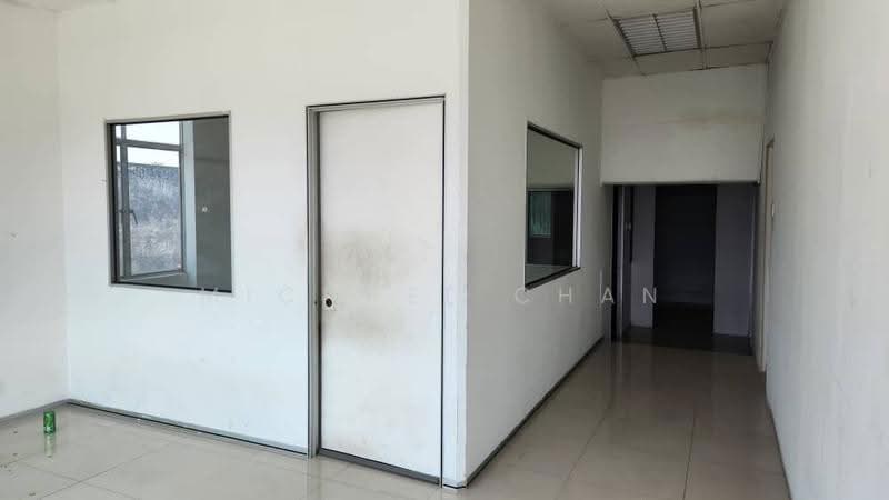 Factory for Rent in TAMAN PUCHONG UTAMA (Puchong) - Michael Chan - Interior - PropertyGuru.com.my