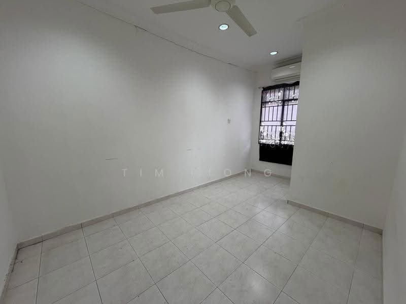 2-storey Terraced House for Sale in Taman Seri Jati (Batu Berendam) - Tim Piong - Interior - PropertyGuru.com.my