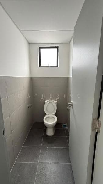 Shop / Office for Rent in Austin Crest (Johor Bahru) - Catherine Ong - Bathroom - PropertyGuru.com.my