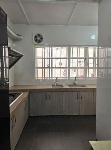Rumah Teres 2-Tingkat untuk Dijual di Taman Tun Dr Ismail (Kuala Lumpur) - Krystal Tiew - Kitchen - PropertyGuru.com.my