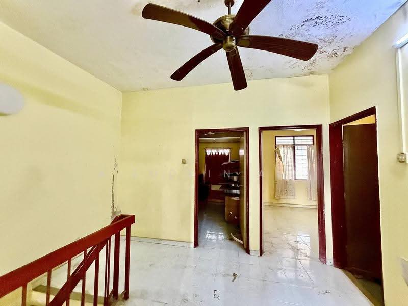 Rumah Teres 2-Tingkat untuk Dijual di Taman TTDI Jaya (Shah Alam) - Aizuddin Ali - Interior - PropertyGuru.com.my