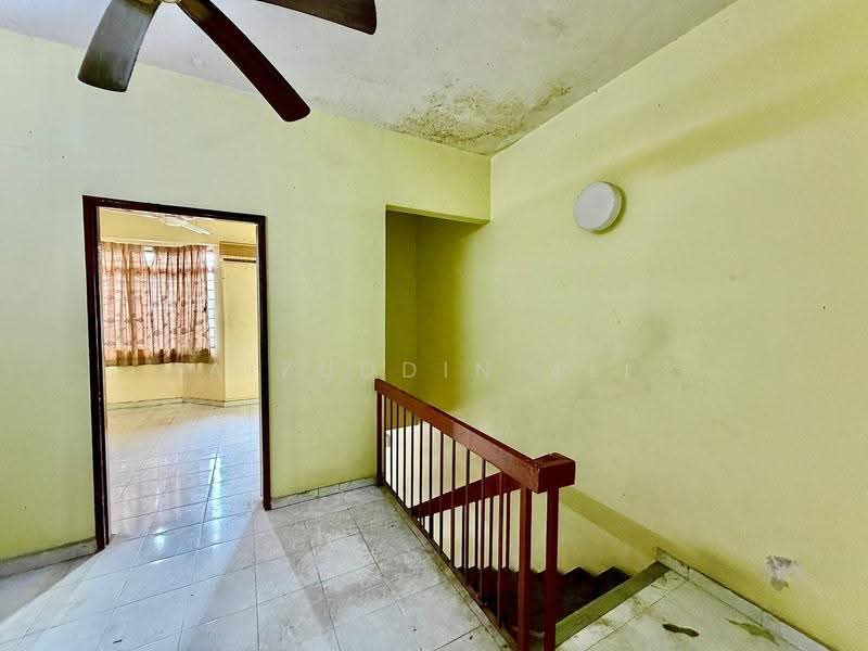 Rumah Teres 2-Tingkat untuk Dijual di Taman TTDI Jaya (Shah Alam) - Aizuddin Ali - Interior - PropertyGuru.com.my