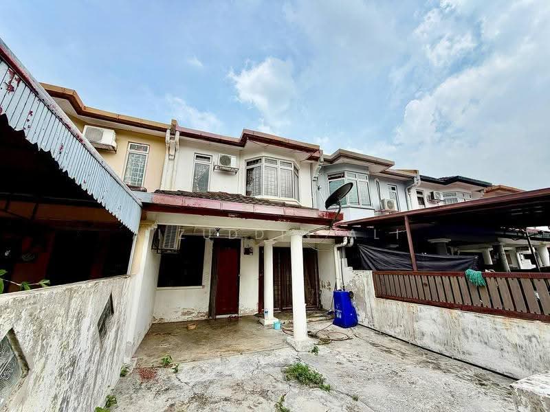 Rumah Teres 2-Tingkat untuk Dijual di Taman TTDI Jaya (Shah Alam) - Aizuddin Ali - Exterior - PropertyGuru.com.my