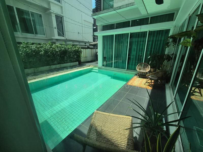 Rumah Berkembar untuk Dijual di Petaling Jaya (Selangor) - Jessie Koh - Pool - PropertyGuru.com.my