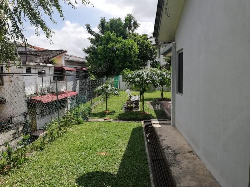 Bungalow House for Sale in Petaling Jaya (Selangor) - Mike Leong - Garden - PropertyGuru.com.my