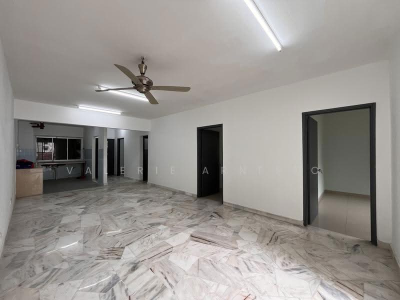 Apartment for Sale at Desa View Towers - Valerie Arnesto - Living Space - PropertyGuru.com.my