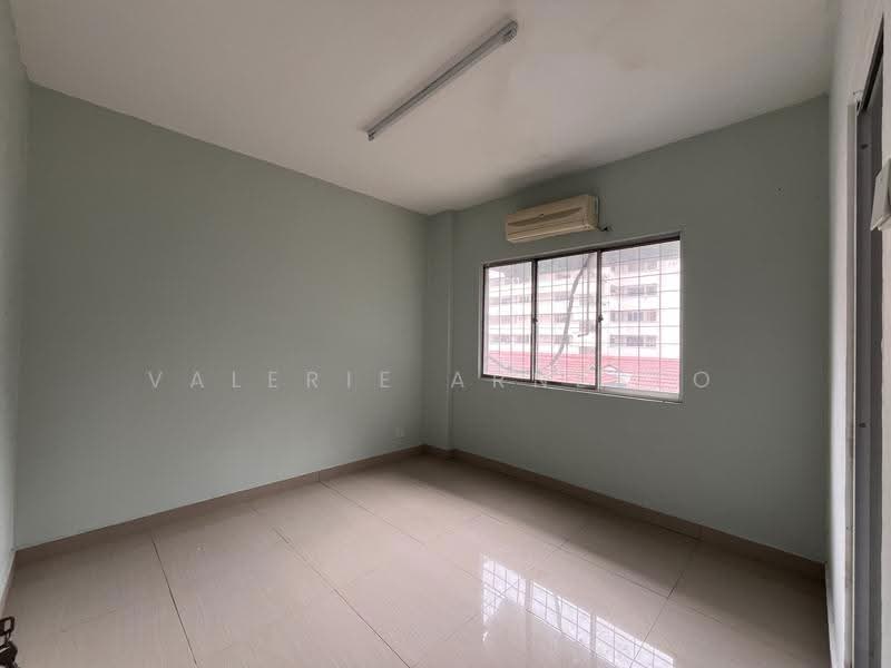 Apartment for Sale at Desa View Towers - Valerie Arnesto - Master Bedroom - PropertyGuru.com.my