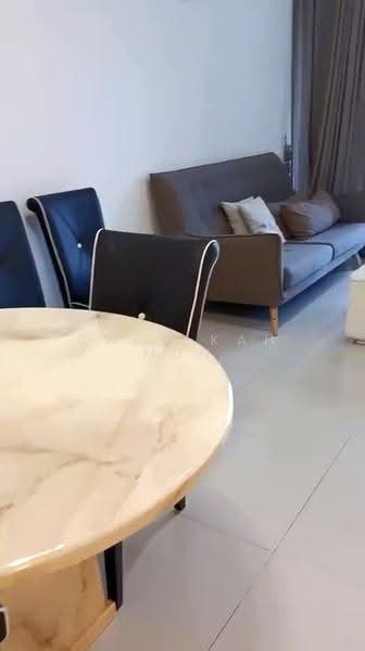 Kediaman Servis untuk Dijual di Setia SKY Residences - Choo Kah Mun - Living Room - PropertyGuru.com.my