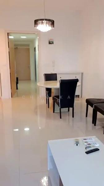 Kediaman Servis untuk Dijual di Setia SKY Residences - Choo Kah Mun - Living Room - PropertyGuru.com.my