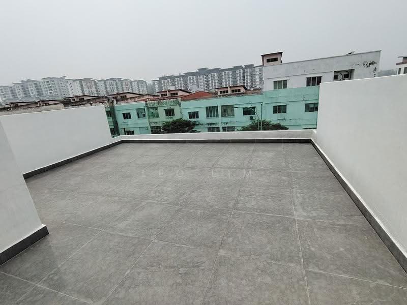 Rumah Berkembar untuk Dijual di Bandar Mahkota Cheras (Cheras) - Leo Lim - Balcony - PropertyGuru.com.my