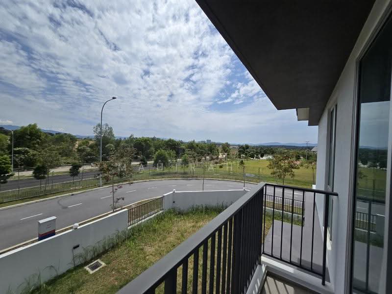 Rumah Teres 2-Tingkat untuk Dijual di Serene Heights (Semenyih) - Mahirah . - Balcony - PropertyGuru.com.my