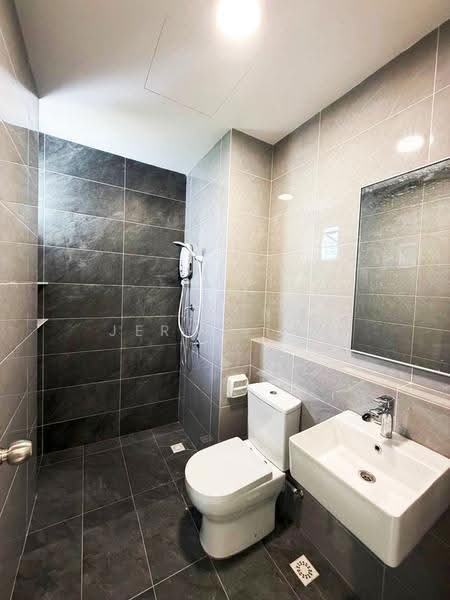 Condominium for Rent at Lucerne Residences - Jerry Tan - Bathroom - PropertyGuru.com.my