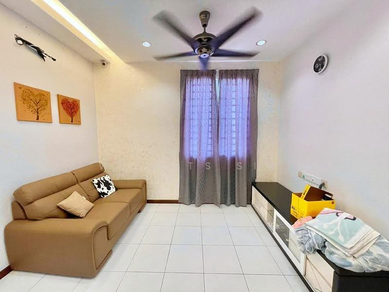 Rumah Teres 3-Tingkat untuk Dijual di Bayan Lepas (Penang) - Welwits Sim - Living Room - PropertyGuru.com.my