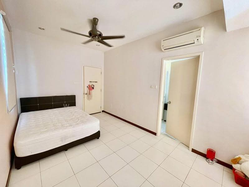 Rumah Teres 3-Tingkat untuk Dijual di Bayan Lepas (Penang) - Welwits Sim - Bedroom - PropertyGuru.com.my