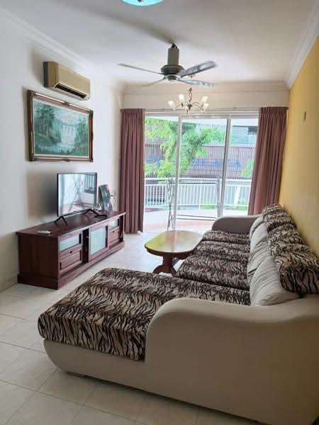 Condominium for Rent at Gurney Park Condominium - Jia Yong - Living Room - PropertyGuru.com.my