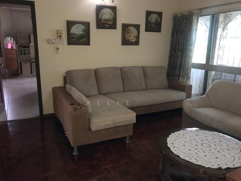 Rumah Banglo untuk Dijual di SS 3, Taman Universiti (Petaling Jaya) - Allie . - Living Room - PropertyGuru.com.my