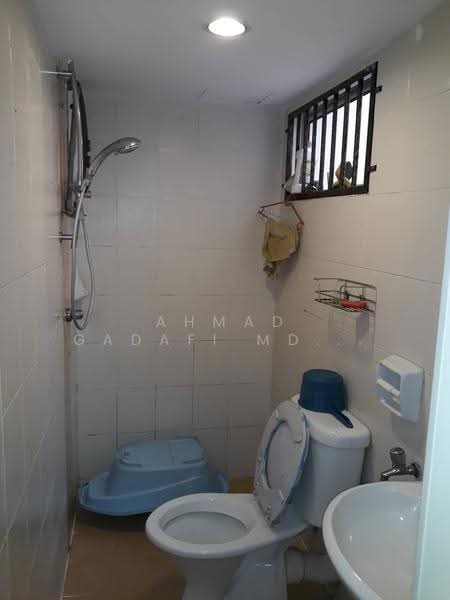 Rumah Bandar untuk Dijual di Batu Caves (Selangor) - Ahmad Gadafi Md Nor - Bathroom - PropertyGuru.com.my