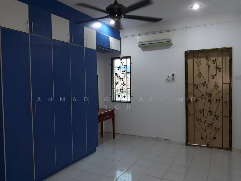 Rumah Bandar untuk Dijual di Batu Caves (Selangor) - Ahmad Gadafi Md Nor - Bedroom - PropertyGuru.com.my