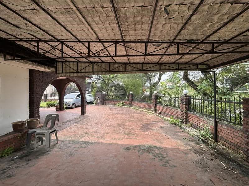 Bungalow House for Sale in Seksyen 11 (Petaling Jaya) - Ken Lai - Exterior - PropertyGuru.com.my