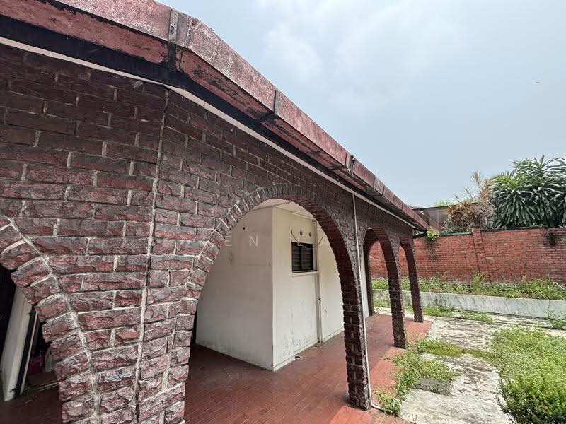 Bungalow House for Sale in Seksyen 11 (Petaling Jaya) - Ken Lai - Exterior - PropertyGuru.com.my