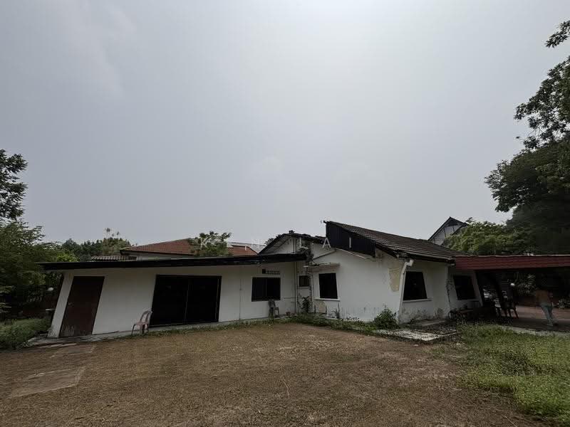 Bungalow House for Sale in Seksyen 11 (Petaling Jaya) - Ken Lai - Exterior - PropertyGuru.com.my