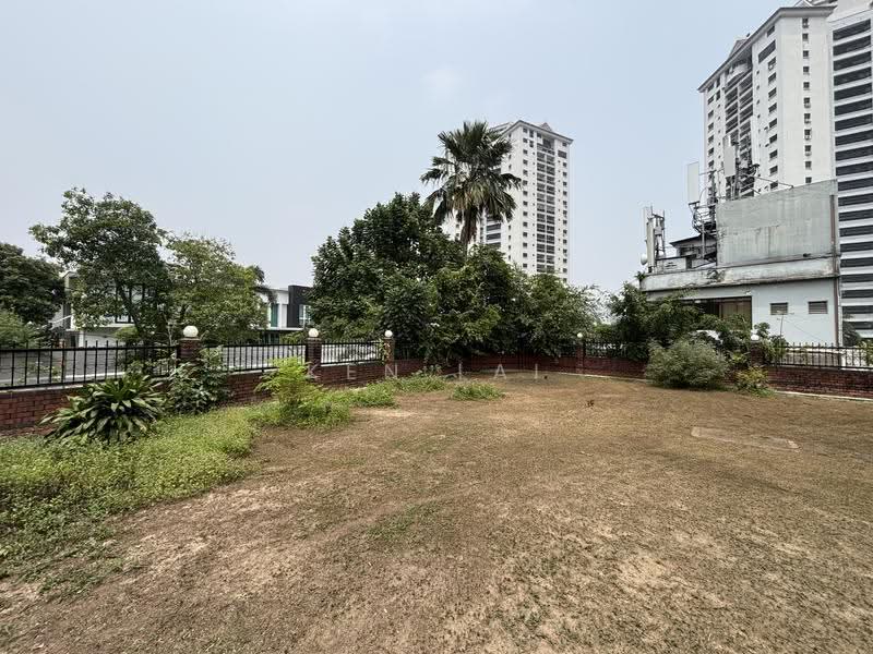 Bungalow House for Sale in Seksyen 11 (Petaling Jaya) - Ken Lai - Exterior - PropertyGuru.com.my