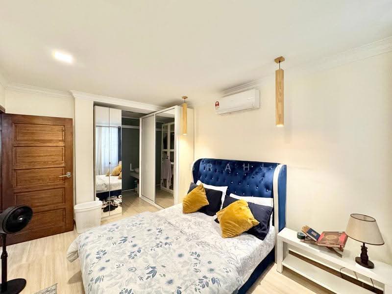 Rumah Berkembar untuk Dijual di Bandar Putra Permai (Seri Kembangan) - Azli Ibrahim - Bedroom - PropertyGuru.com.my